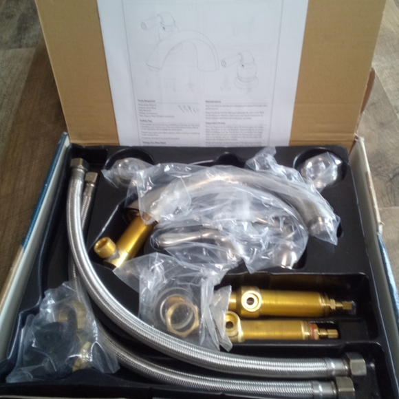 Aqua Source Roman Tub Faucet with Lever Handles - Picture 3 of 6